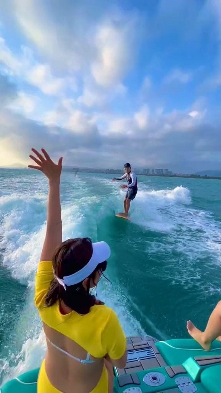 甜美小邮差